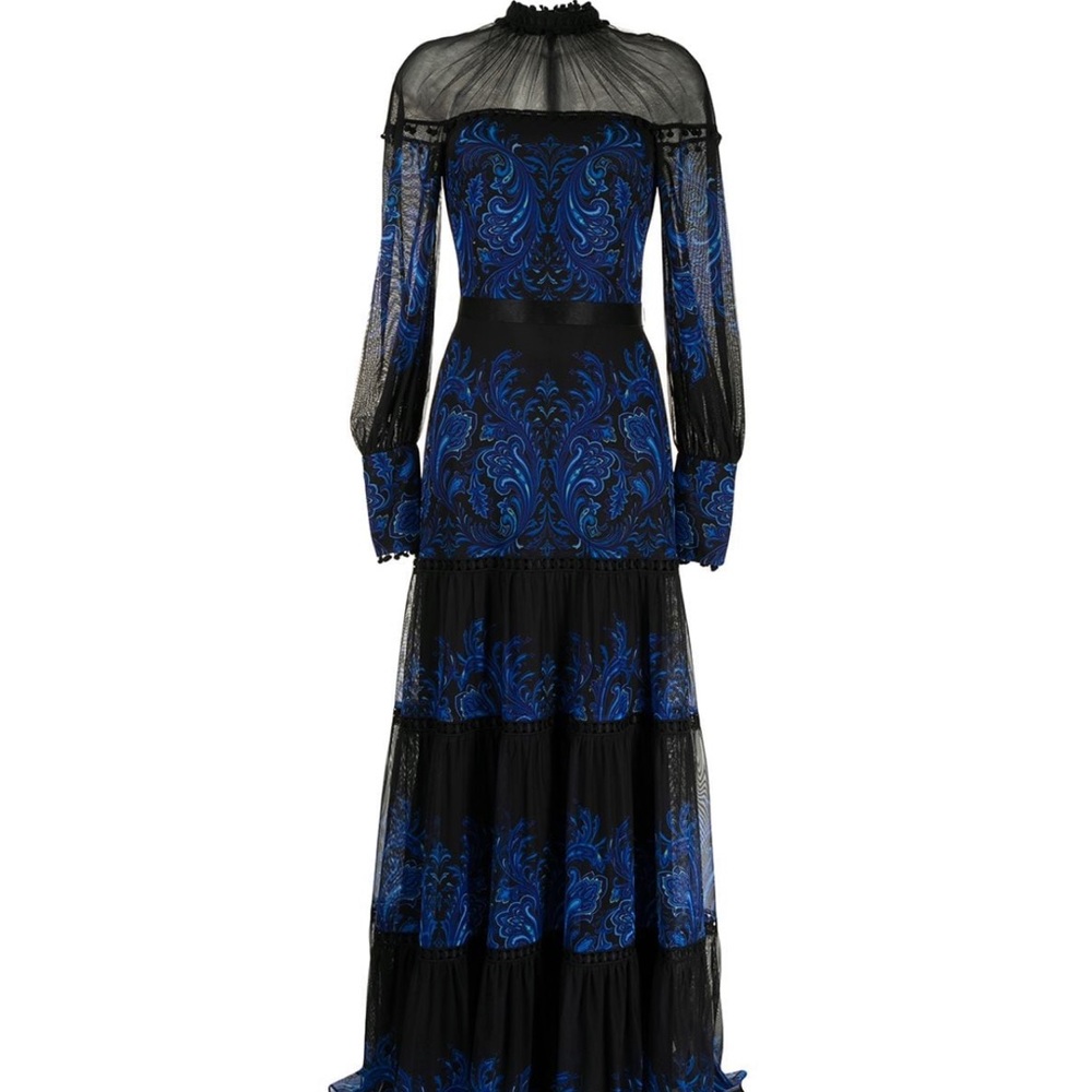 Black and blow dress New never wear without tag